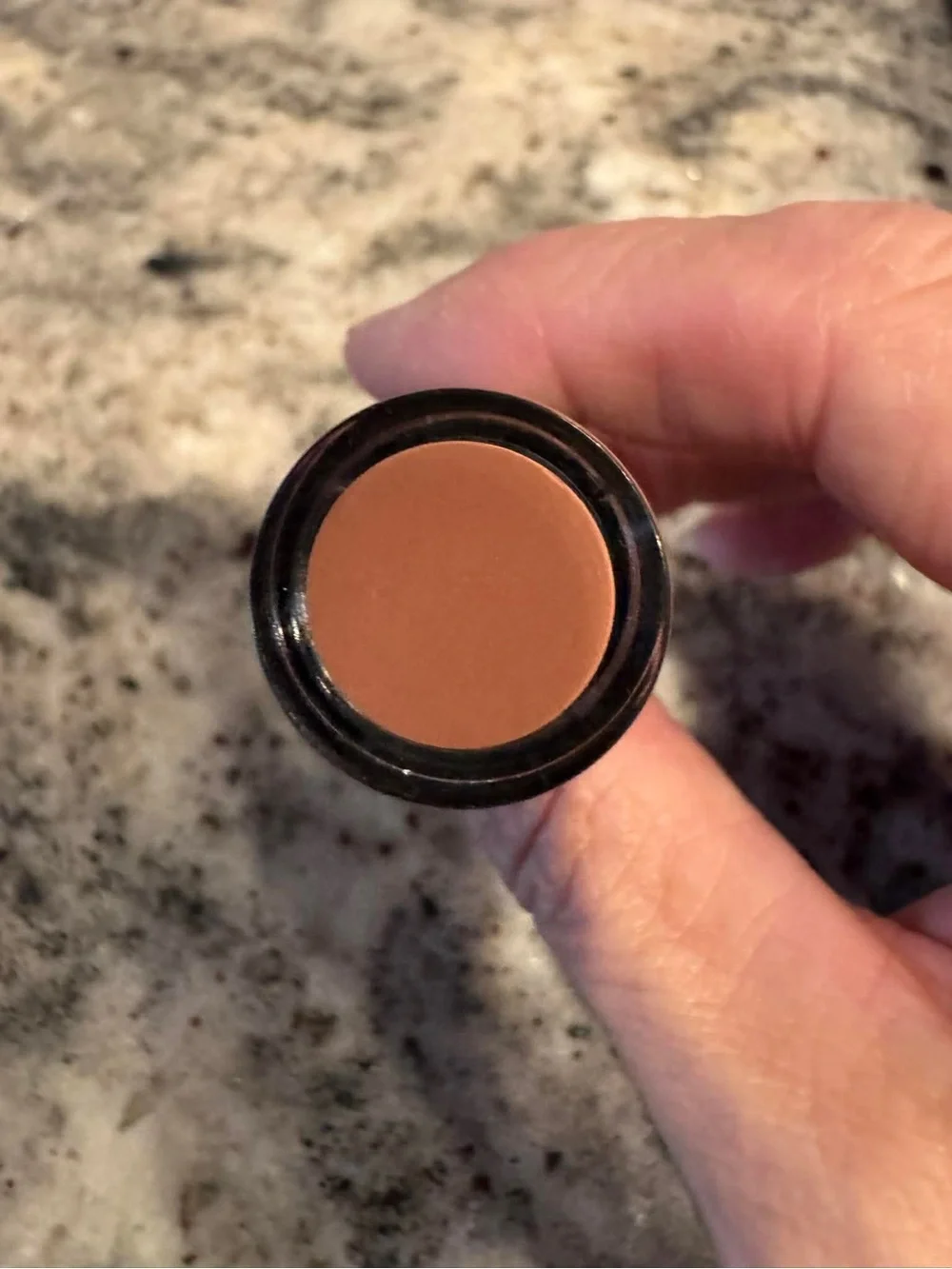 Makeup Revolution Amazing Lipstick — Love Nude (Nude Pink)